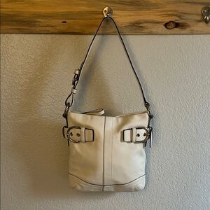 Vintage Coach White/ Off-White Leather Bag
